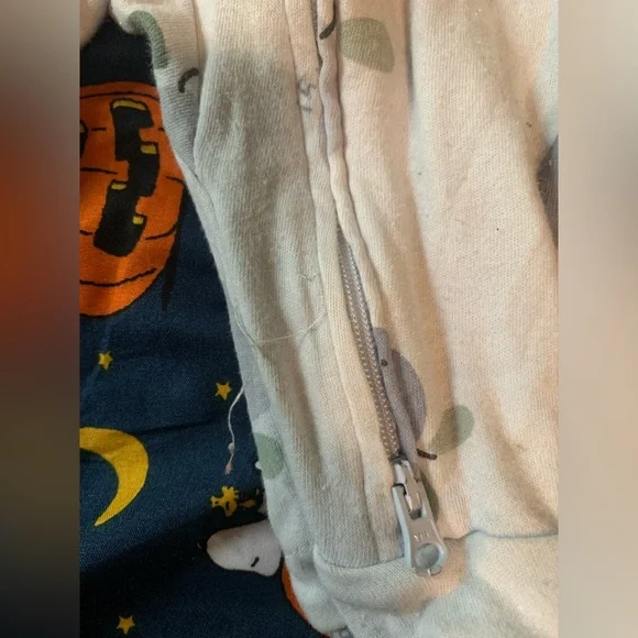 H&M Blueberry Baby Footie - Picture 3 of 4